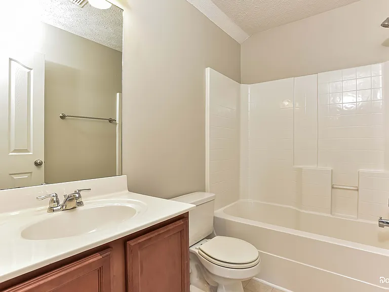 9029 Ristau Dr — Photo 8