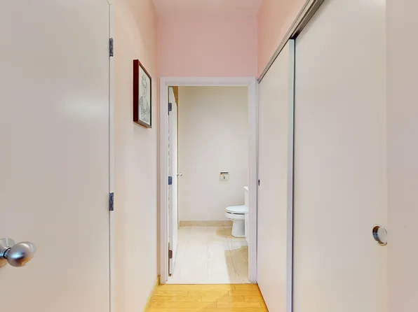 155 Oceana Drive East image 16 of 31