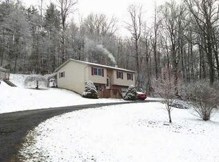 464 Snyder Hollow Rd, New Providence, PA 17560