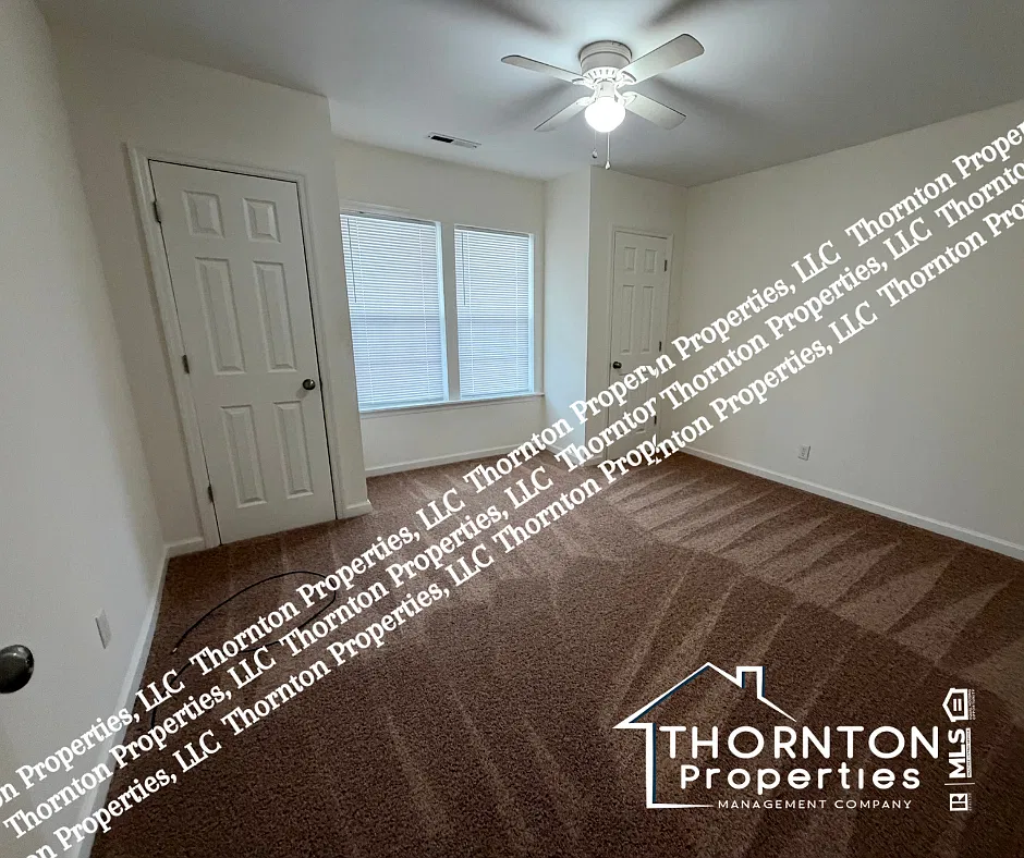 2 bed, 1008 sqft, $900 — Photo 4