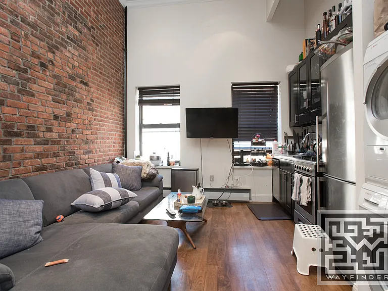 310 W 21st St #8 — Photo 5
