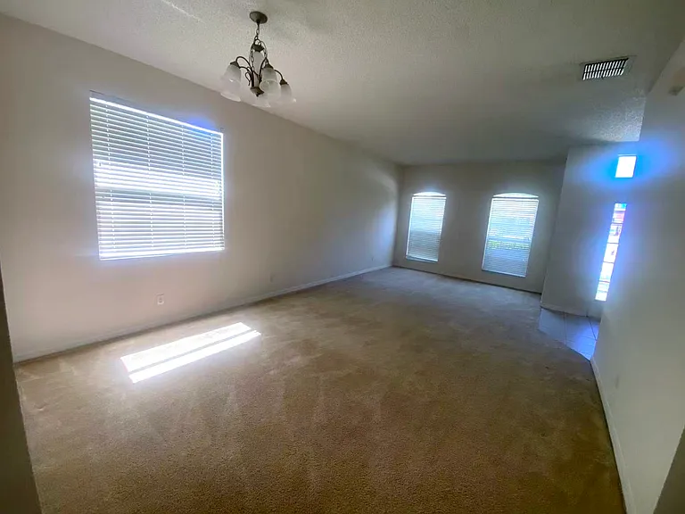 10051 Medallion Bluff Ln — Photo 6