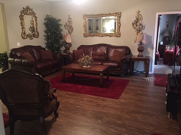 5th image of 108 S Woodsprings Dr