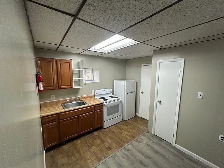 131 Wood St #103 — Photo 7