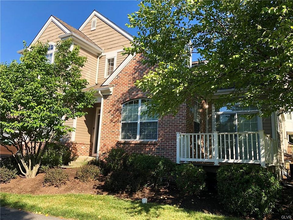 1st image of 2321 Hollow View Dr