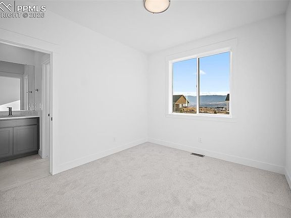 3rd image of 16879 Timbercrest Dr