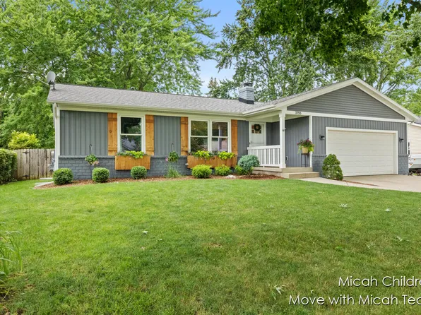 3755 Socorro Dr SW, Grandville, MI 49418