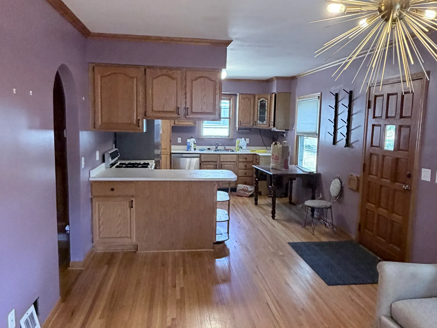 4 bed, 1800 sqft, $2,600 — Photo 2