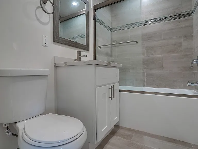 3528 W Adams Blvd — Photo 6