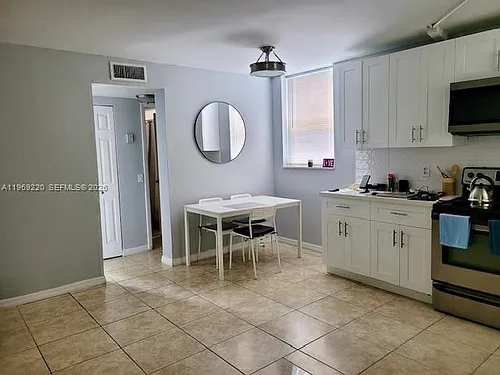 1801 S Treasure Dr #318 Photo 1