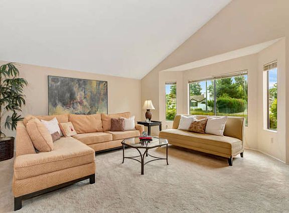 3rd image of 75 Angel Island Cir