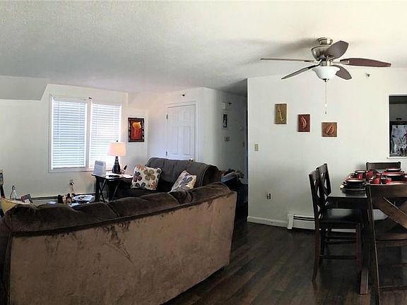 4th image of 54 Lantern Ln Unit 4