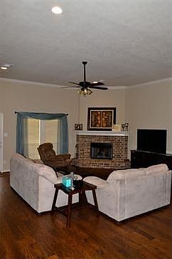 2nd image of 1107 Pamplin Ct
