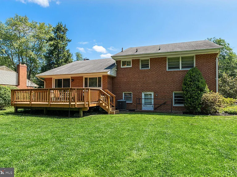 7011 Hector Rd — Photo 19