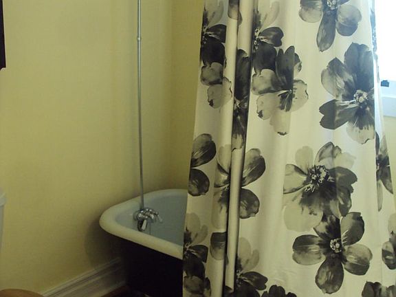 Clawfoot Tub