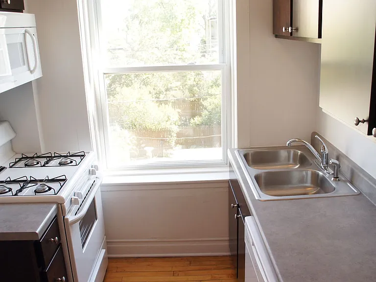 2915 George LLC — Photo 4