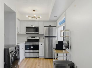 3330 S 28th St APT 204, Alexandria, VA 22302