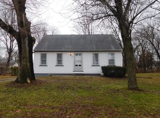 101 W Forest Ave, East Peoria, IL 61611