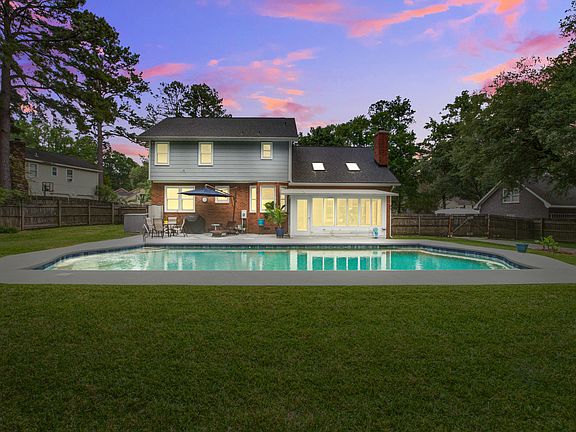 3rd image of 123 Plantation Dr