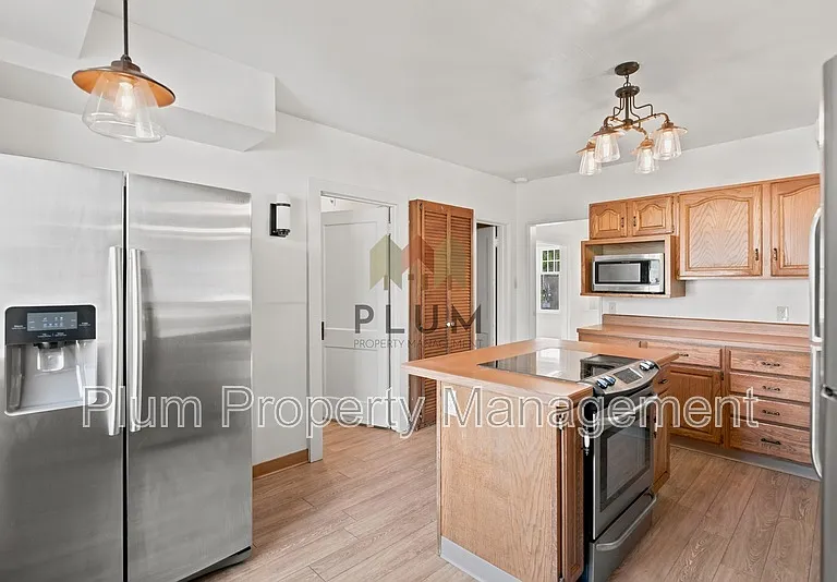 541 E Beckwith Ave — Photo 20