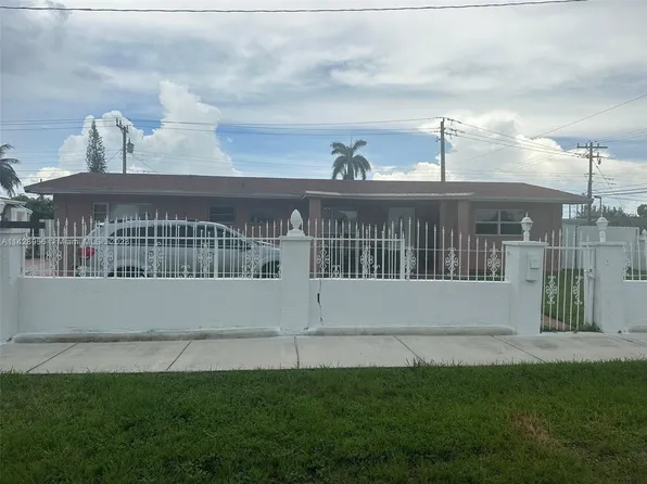 3901 NW 177th St, Miami Gardens, FL 33055