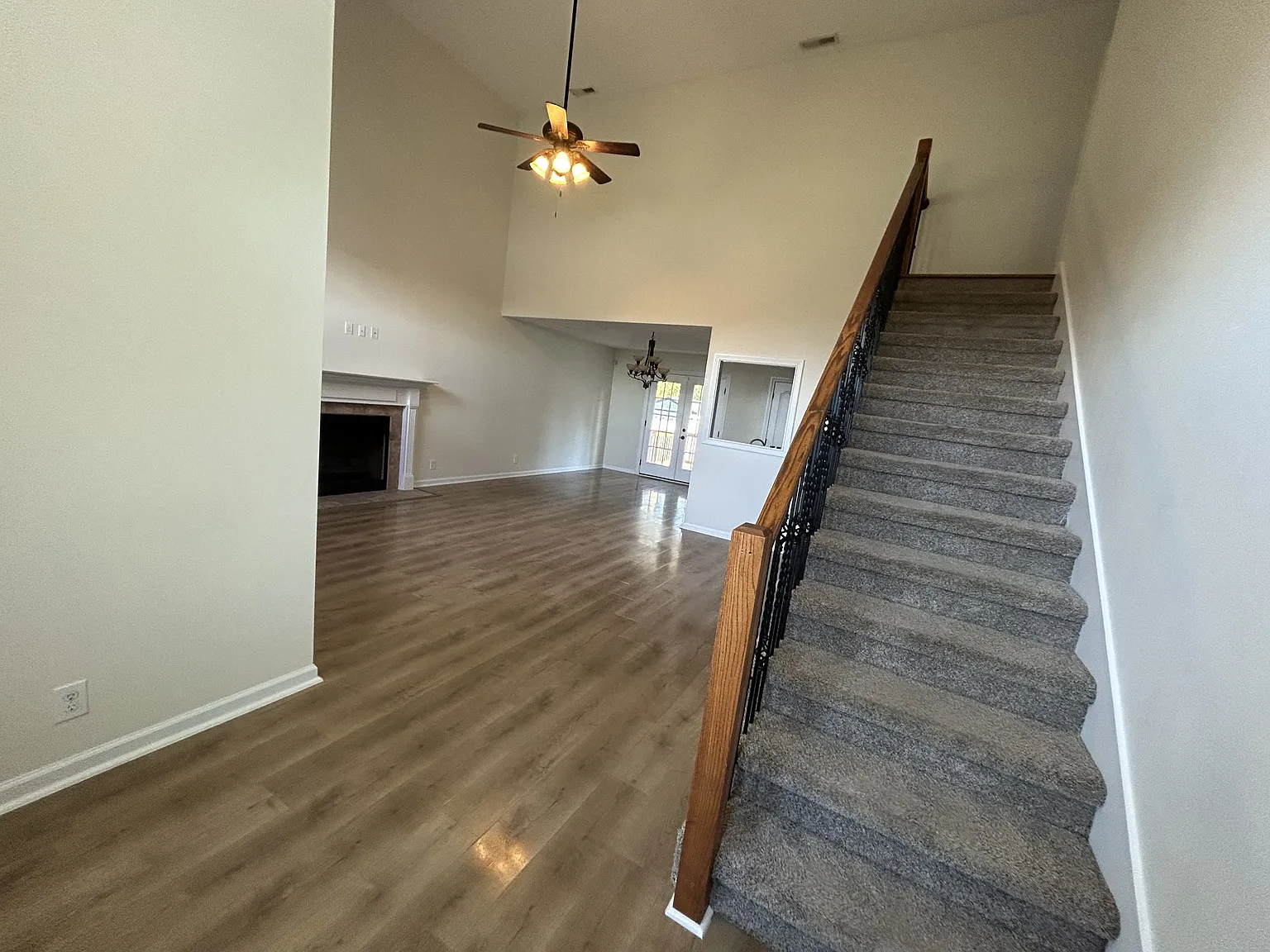 3 bed, 1925 sqft, $2,400 — Photo 3
