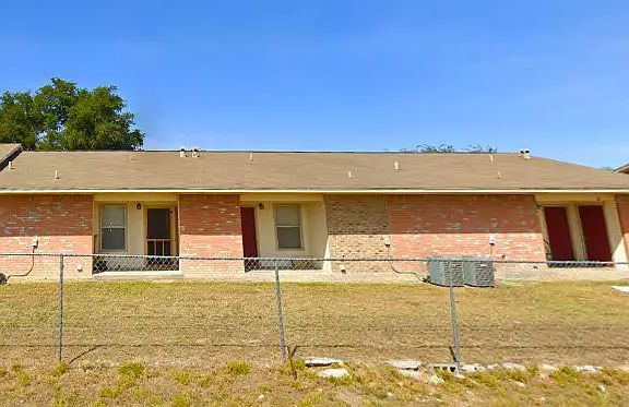 4th image of 2300 Alamo St #1079