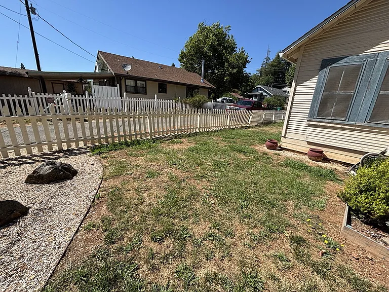 582 Olivene Ct — Photo 18