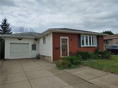 124 Dartwood Dr, Cheektowaga, NY, 14227
