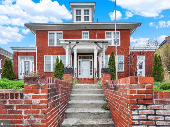 3004 Herr St, Harrisburg, PA 17103