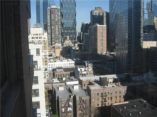 Rented by RELO REDAC INC. | media 2