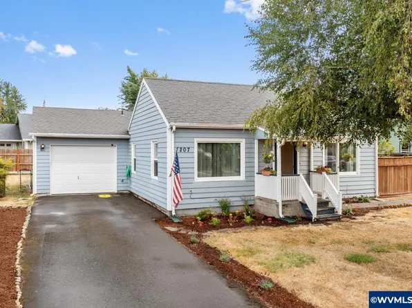 207 Shirley St, Molalla, OR 97038
