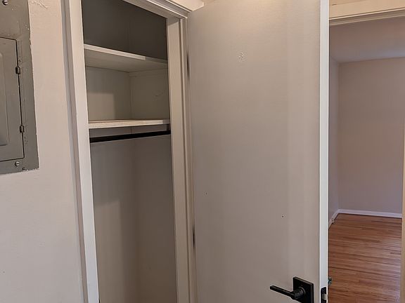 2nd image of 50 Erlanger Rd