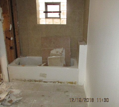 4th image of 5703 S Winchester Ave