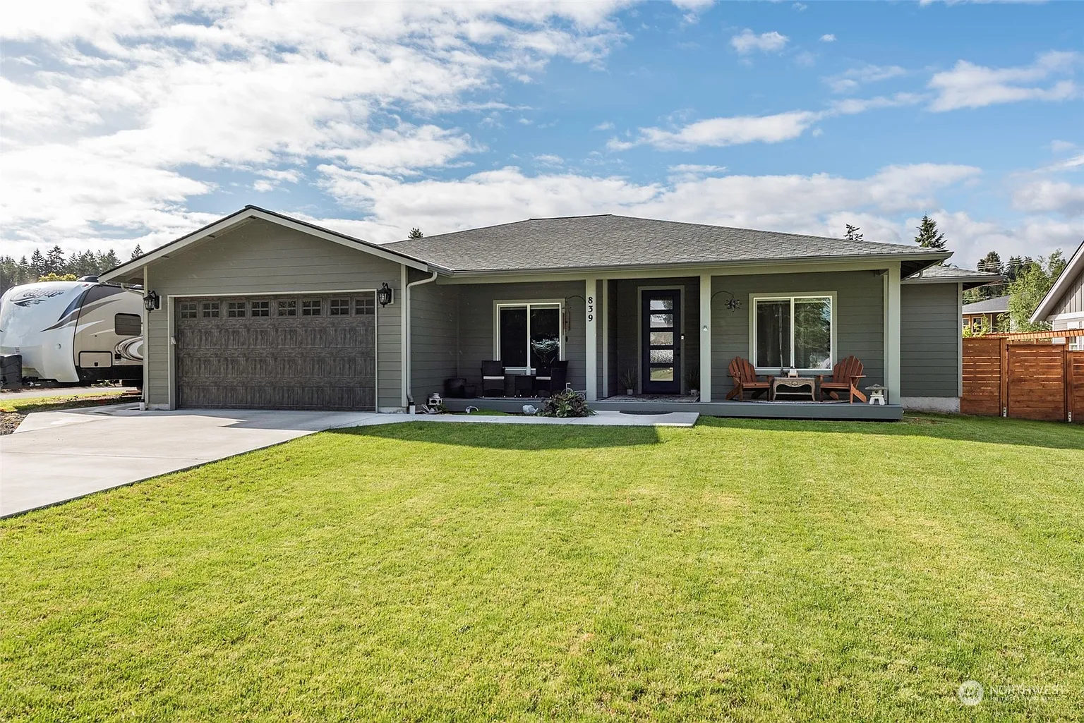 839 Milwaukee Drive photo 1