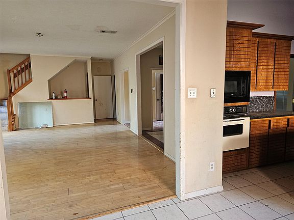 3rd image of 11514 Clover Lane Ct