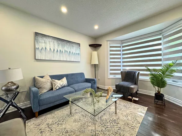 22 Clayborne Ave, Brampton, ON L7A 1N8