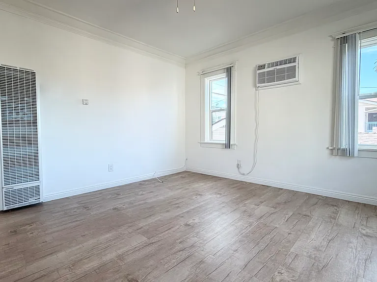 2nd Street Apartments — Photo 7