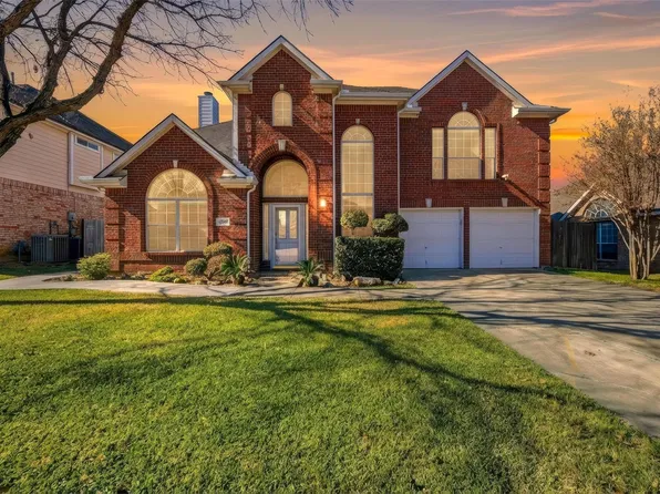 5709 Christy Ln, Haltom City, TX 76137