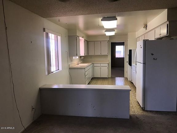 1917 Kitchen 1