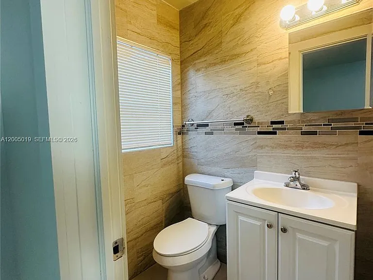 1708 Van Buren St #3 — Photo 5