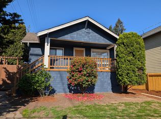 922 N 105th St, Seattle, WA 98133