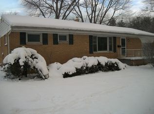 2814 S 3rd St, Niles, MI 49120