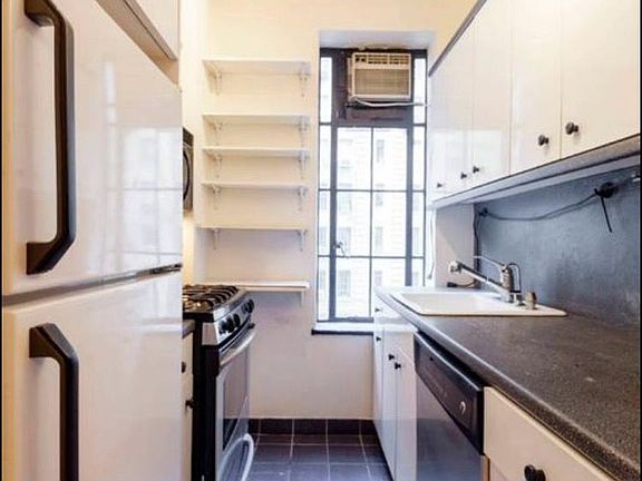5th image of 350 W 57th St APT 3J