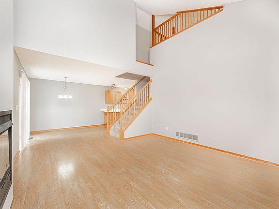 4th image of 4255 Merrimac Ln N APT 50
