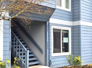 2330 SE Brookwood Ave APT 111, Hillsboro, OR 97123
