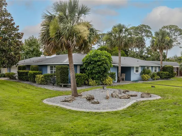 38 Fairway Cir, New Smyrna Beach, FL 32168