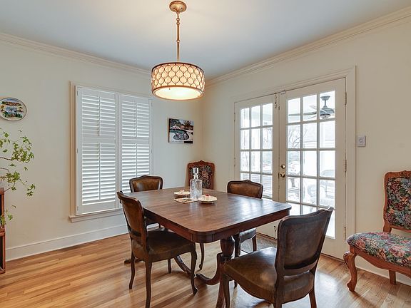 5th image of 3823 Oakley Ave