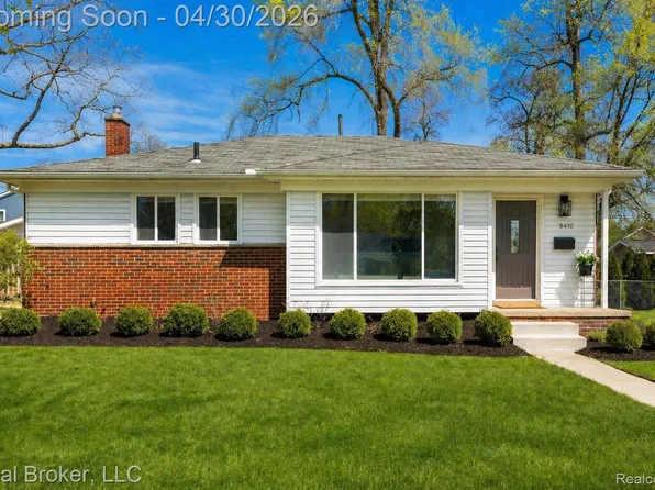 8410 Northfield Blvd, Oak Park, MI 48237