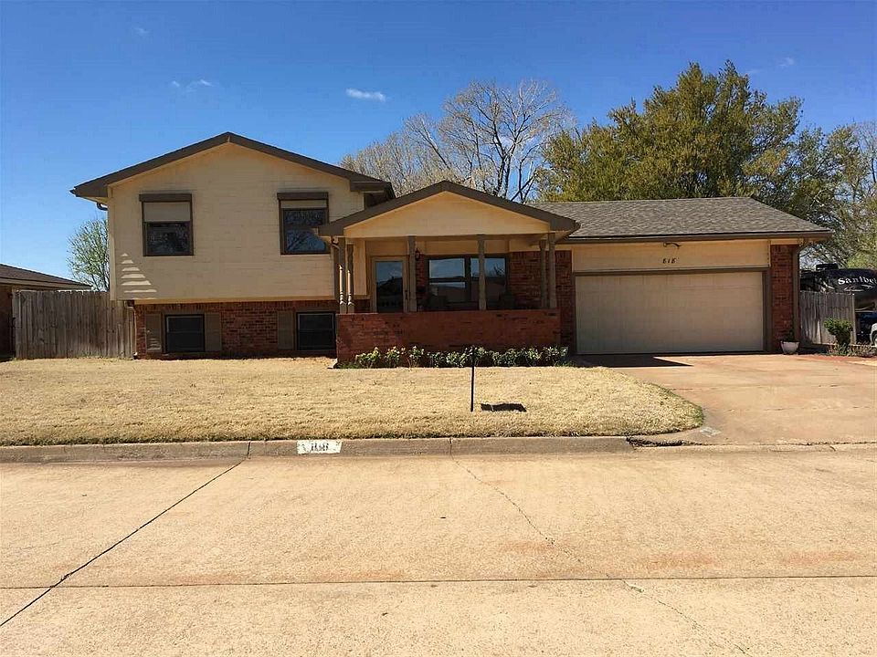 1st image of 818 Freeland Dr